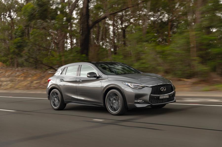  Infiniti Q30S 2.0t 2018 года  (AU) (фото 6 из 37)